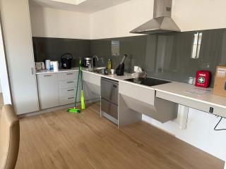 Milbridge Getaway with a bathroom in each room - 6