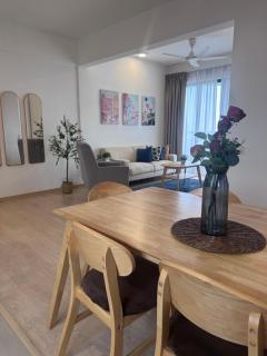 SEAVIEW - BEACHFRONT - 2BR Apartment - Corner Unit- Mutiara Melaka Beach Resort Pantai Puteri - 4