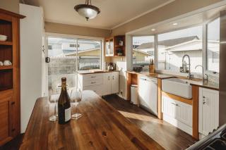 Central One Fifty Five - character home near CBD - 0