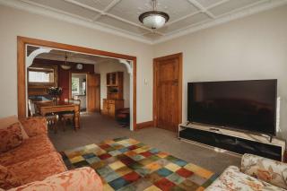 Central One Fifty Five - character home near CBD - 4