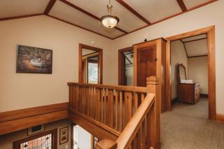 Central One Fifty Five - character home near CBD - 2