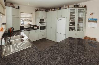 Stay At Saddle Row - 3BR home with outdoor patio - 7