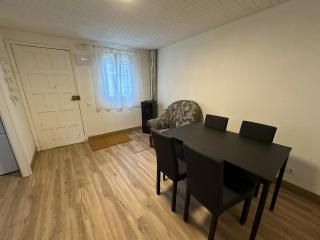 Casa con parra de uva y paz - 2