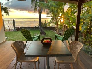 Bord de Mer, Coco Fare Beach, Tahiti - 0