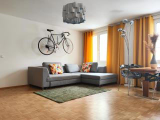 LOLLIPOP - metro to the opera 4 mins away - 0