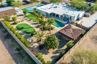 Pickleball in Paradise- 6 bedrooms pool spa arcade putting green sportspickleballvolleyball - 6