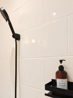 Metro-station to opera 1 min away - 4