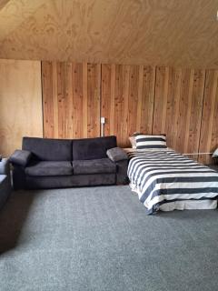 The Big Chook Accommodation - 1