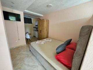 Apartments Bulatović - 9