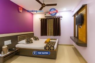 Hotel S B Residency Near Shri Sai Baba Temple - Fully Air conditioned Room - Free Wifi And parking Available - Best Premium Hotel In Shirdi - 0