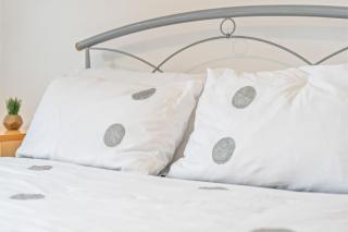 Awesome Coventry Home for Business Contractors and Suitable for families with Free Parking 14mins from NEC - 4