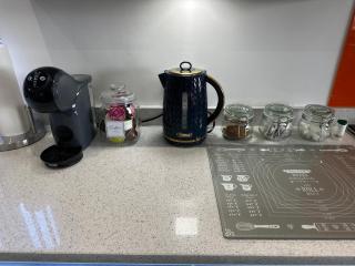 Spacious, Modern & Quiet Bungalow with hot tub - 6