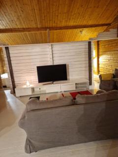 Hietajärvi Helmi, pieni huvila - 0