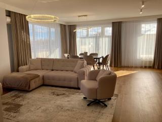 Luxury Oasis in the Heart of the City - 5