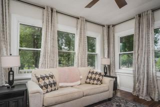 Whimsical Historic Getaway Near Golf Skiing and Wisconsin Southern Lakes - 6