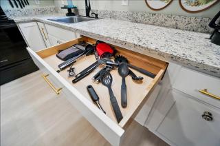 Carriage House Retreat 1 - 2