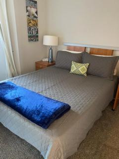 Captivating Riverfront Vacation Rental for Large Groups in Three Rivers, California - 1