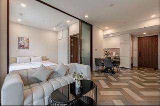 Bason Hideaway METROPOLE Apartment with free SIM for 3 Nights and Free AirPort Pickup For 5 nights - 8