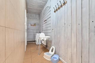 Chalupa pod stromy - 1