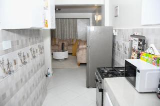 A room with a private bathroom - 3