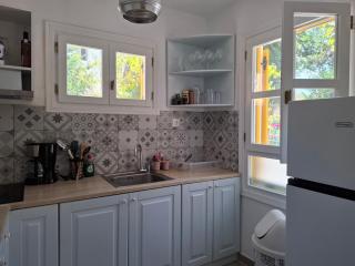 Myrto Yellow Holiday House - 1