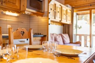 Pralin #1110 - 4 guests - Ski in - Ski out - 1