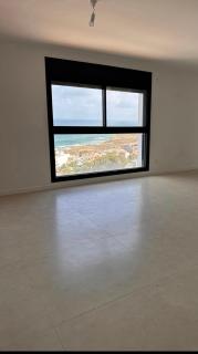 סאבלט בקומה גבוהה עם נוף מטריף לים בעיר נתניה - 7