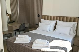 Fly Up Mediterranean Apartments - 1