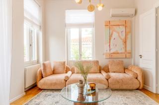 Historic Villa with Hot Tub Beneath the Acropolis - 9