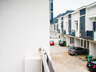 Family Size 4BR with Water Heater - 9