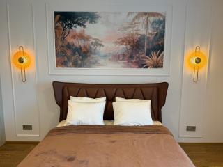 Luxury Oasis in the Heart of the City - 2