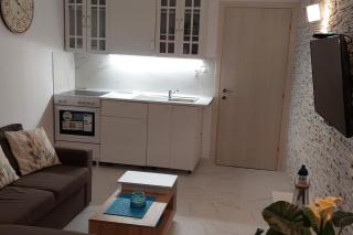 Apartment - Sleeps 2 - Parking - Balcony - 9