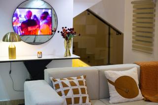 Luxury 3 bedroom duplex with private cinema - 5