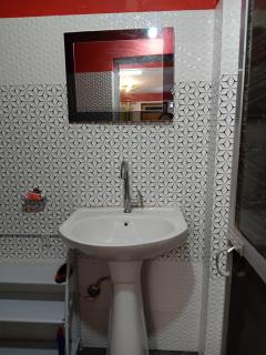 Bloomfield Farmhouse 2 - 5