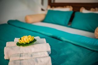 ROYAL CREST VILLA - 1