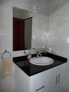 2D con patio y parrillero privado en Calacoto - 1