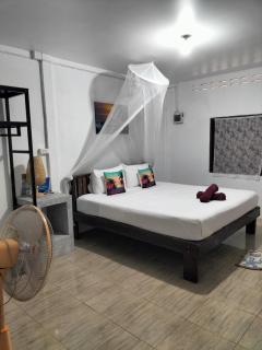 Lanta Rabbit Rooms - 2