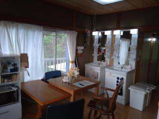 二段ベッドの宿青と白 - 6