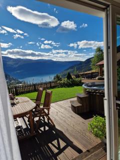 Mountain & Fjord View Apartment - 0