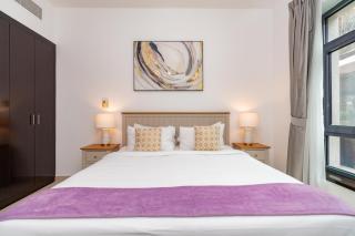 Lux BnB Travo Tower I Private Garden I Lake View - 5