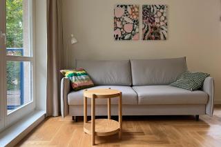 Mid Modern Central Studio - 4