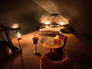 Wellness Tuin - Ultieme Partner Beleving - Privé Wellness Vakantiehuis met Privé Jacuzzi in Privé tuin, Privé Indoor Sauna en Privé Indoor Stoomcabine in Koloniale Stijl - Gratis Fles Prosecco & Leuke Partner Connect Box ! - 4