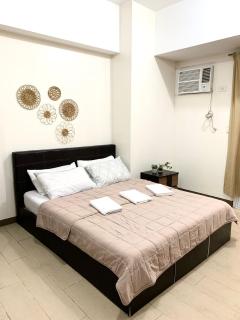 Venice Mall Area Mckinley Hills Taguig - 1