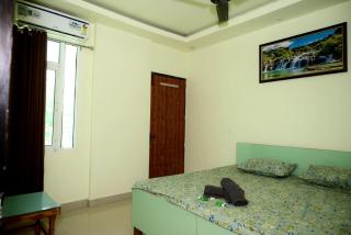 OZY Homestay - 2