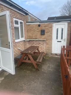 Cozy En-suit by nec & airport - 6