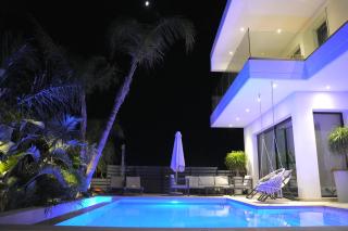 Blue Hills Villa - 8