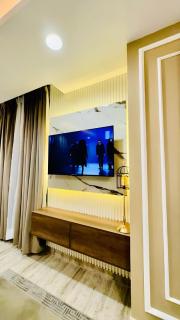 Gold Crest Premium Hotel Serviced Apartments DHA Phase 4 Lahore - 5