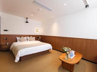 Tuji Lane and Fanghe Homestay (West Street Kaiyuan Temple Branch) - 9