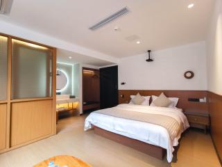 Tuji Lane and Fanghe Homestay (West Street Kaiyuan Temple Branch) - 2