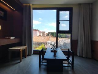 Tuji Lane and Fanghe Homestay (West Street Kaiyuan Temple Branch) - 8